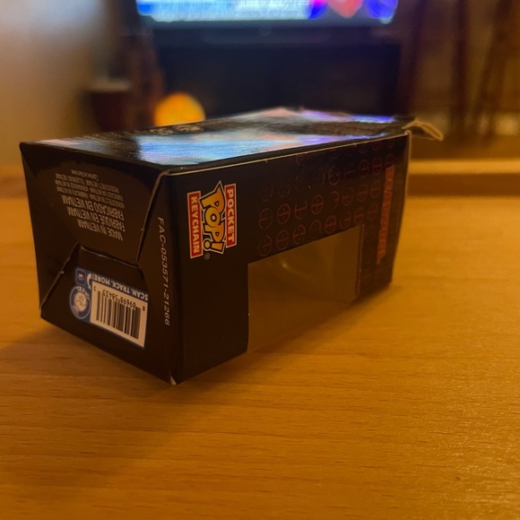 Deadpool Funko Pop Bobble Head Keychain Artist Deadpool Special Edition - Picture 6 of 7